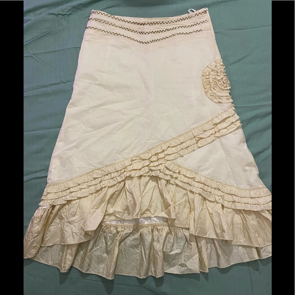 Coco & Tashi NWOT Beautiful beaded Skirt with floral designed and side zipper - Picture 7 of 16